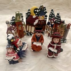 Vintage 4 Piece Lot Christmas Village Christmas Caroling Figurines