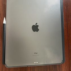 iPad Pro 12.9” (3rd Gen, 512GB, Wi-Fi) – Space Gray + Apple Pencil (2nd Gen) & Keyboard Folio