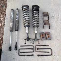 Leveling Kit: FOX  2.0 FULL SET and Leaf Springs