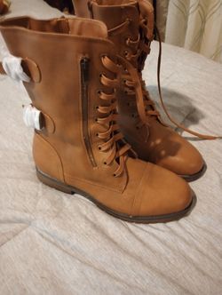 New Size 10 Brown Boots 