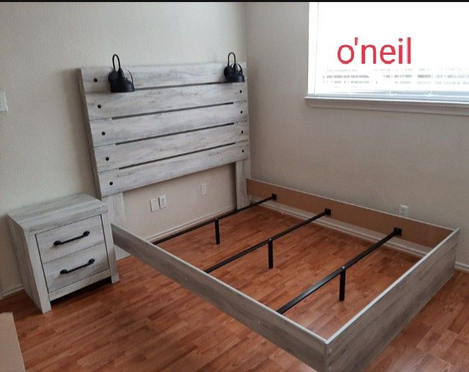 Cambeck Whitewash Queen Panel Bed With Nightstand Household Home ImprovementLawn Garden