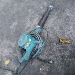 Makita Hammer 