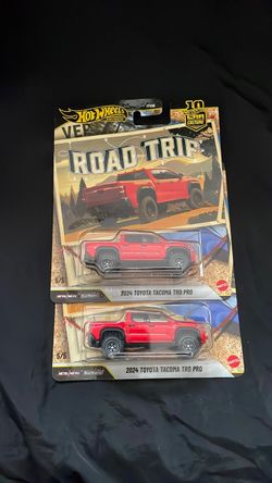 Hot Wheels Premium 2024 Toyota Tacoma TRD Pro x2