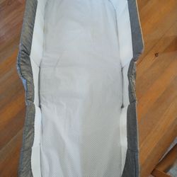 Baby delight Snuggle Nest