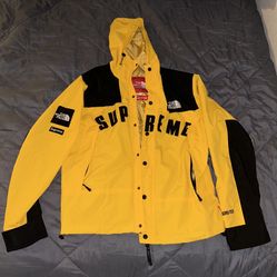 North Face x Supreme Jacket 