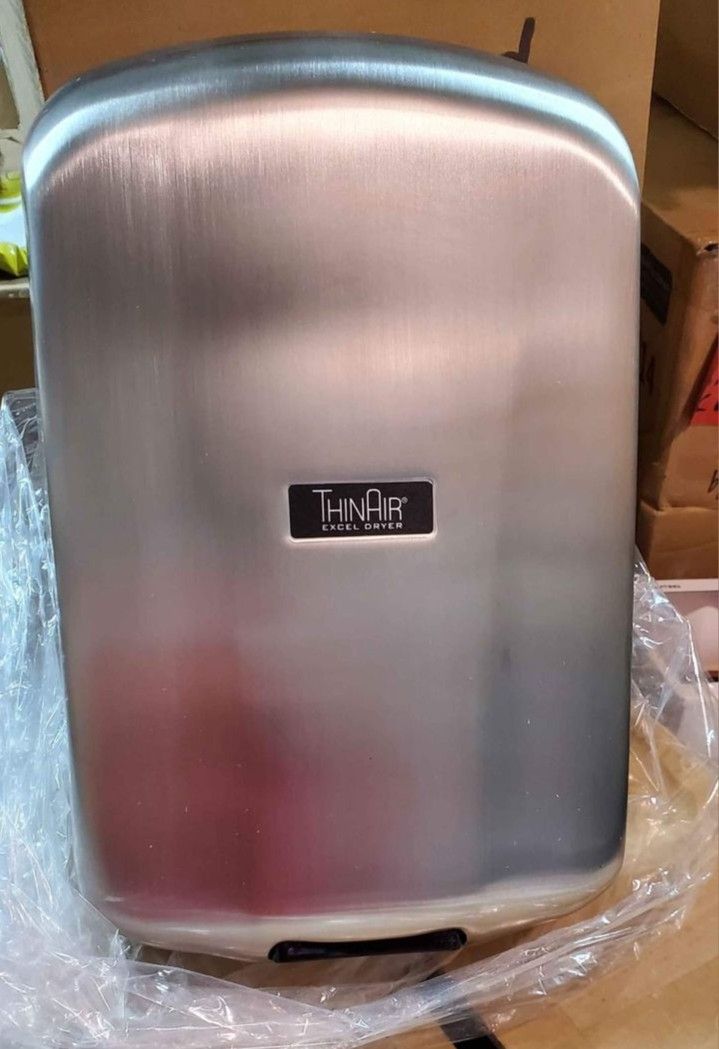 HAND DRYER