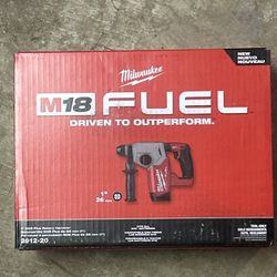 Milwaukee Rotary Hammer 