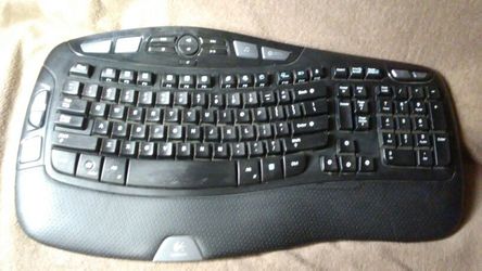 WIRELESS KEYBOARD