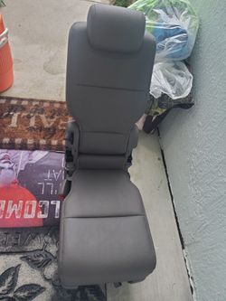 Honda Odyssey Middle Seat