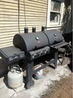 Char-Griller Grill