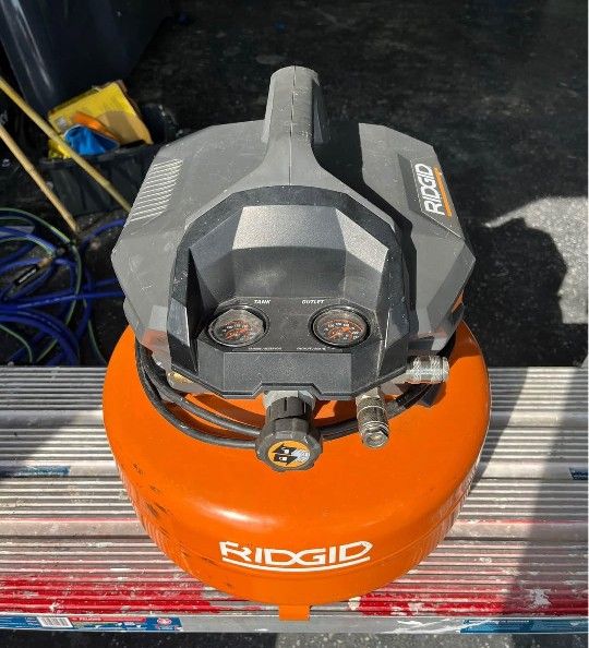 RIDGID 6 Gal. Portable Electric Pancake Compressor