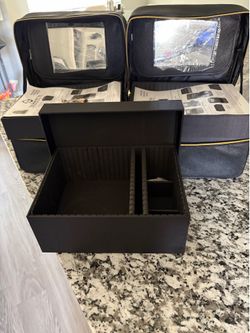 Brand New 4 Piece Jewelry & makeup Organizer Bundle
