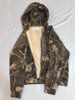 Large Hollister Realtree Camo Zip-Up Hoodie