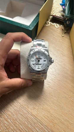 ŘOLEX POLAR WHITE EXPLORER (BOX AND PAPERS INCLUDED)