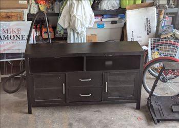 Tv stand