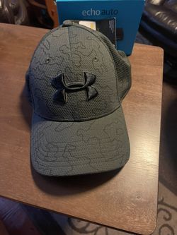 New Under Armor Cap M/L
