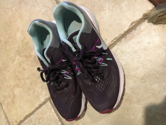 Nike women’s sneakers