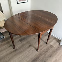 Expandable Mahogany Antique Wood Table 