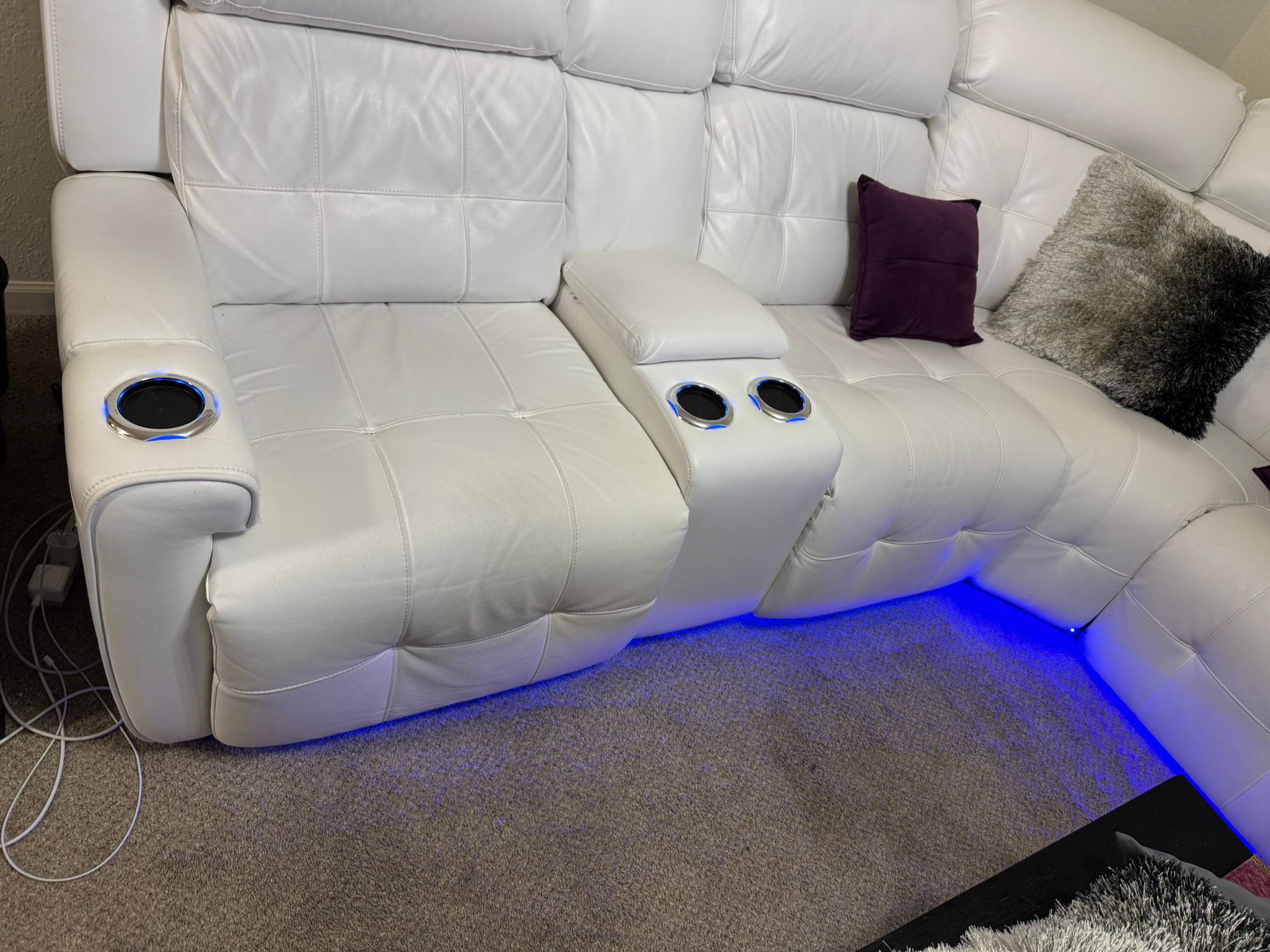 Luxury White Leather Sectional – Recliner + LED – Like New!