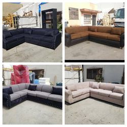 NEW 7X9FT SECTIONAL COUCHES.  DOMINO BLACK FABRIC SECTIONAL COUCHES .brown COMBO,CREAM, Blank and Charcoal MICROFIBER 