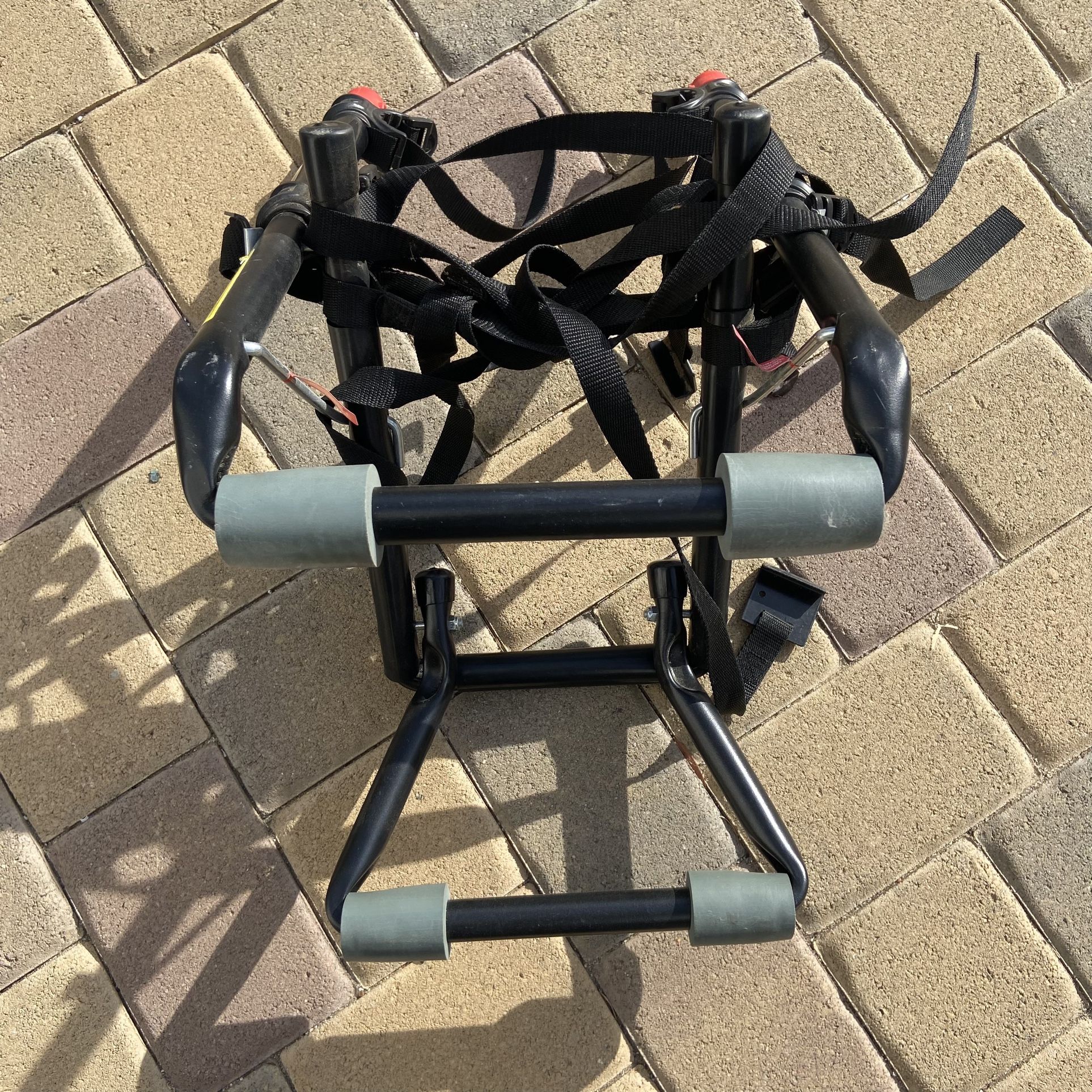 Allen Sports Deluxe 2-Bike Trunk Mount Rack, Model 102DN-R, Black & Red