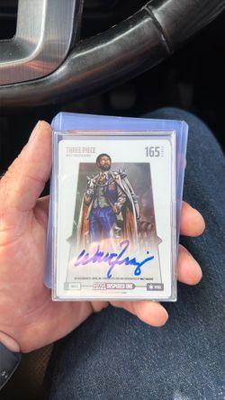 Autographed Walt Frazier tree piece Battle Arena card