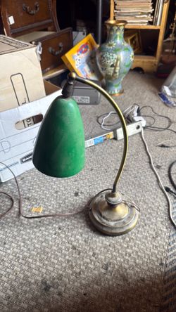 Vintage desk lamp beautiful works