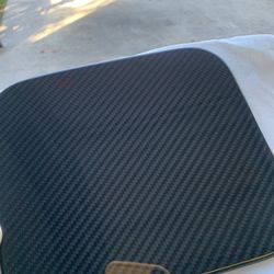 Q50 Carbon Gas Cap Overlay