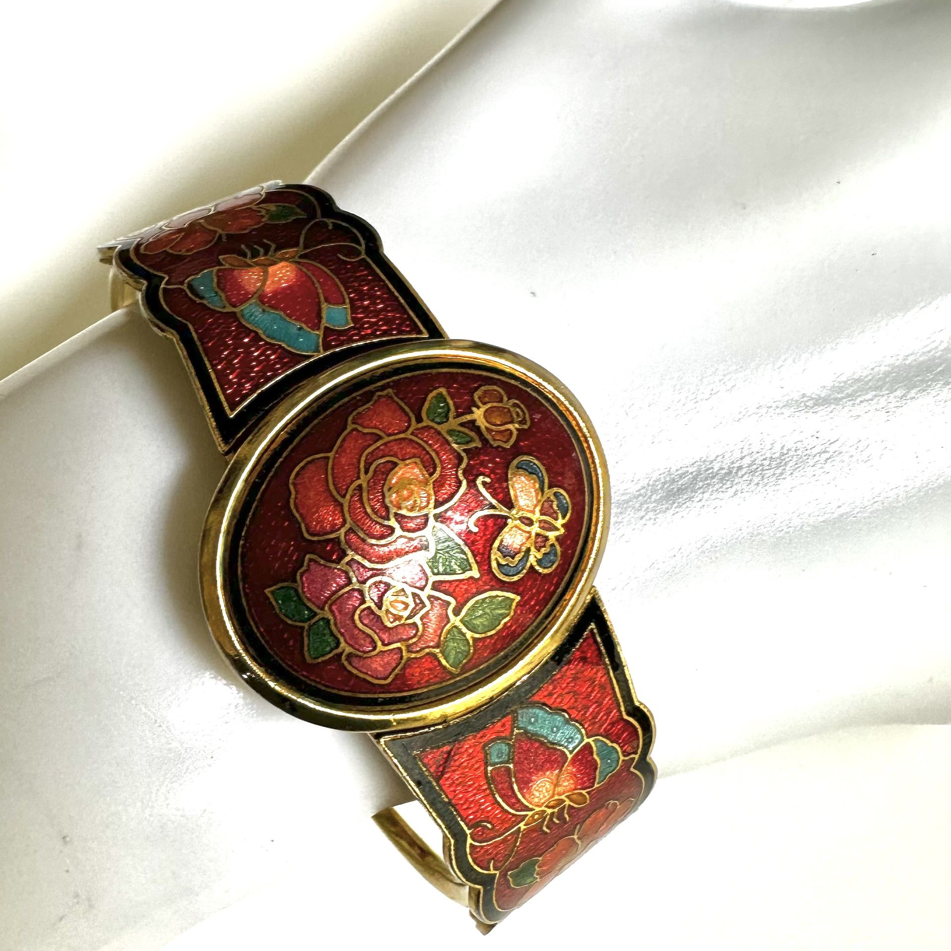 Cloisonné red flower design locket vintage bracelet