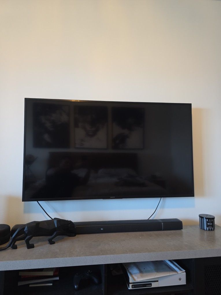 Sony 55-inch 4K Ultra HD TV + JBL Bar 5.1 Surround Sound