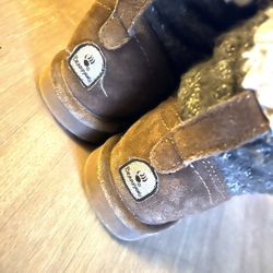 bearpaw boots Girls Size 3