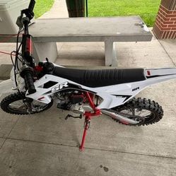 Dirt bike Rode like 5x