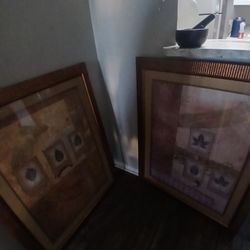 2 Large Framed Painting Prints 20$