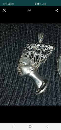 Sterling Silver Nefertiti pendant