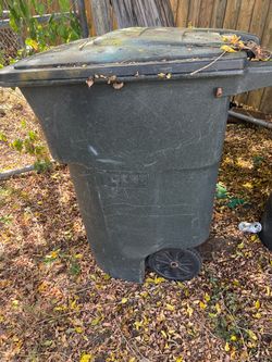 Trash can