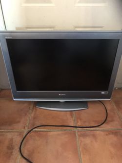 Sony Flatscreen TV 32”