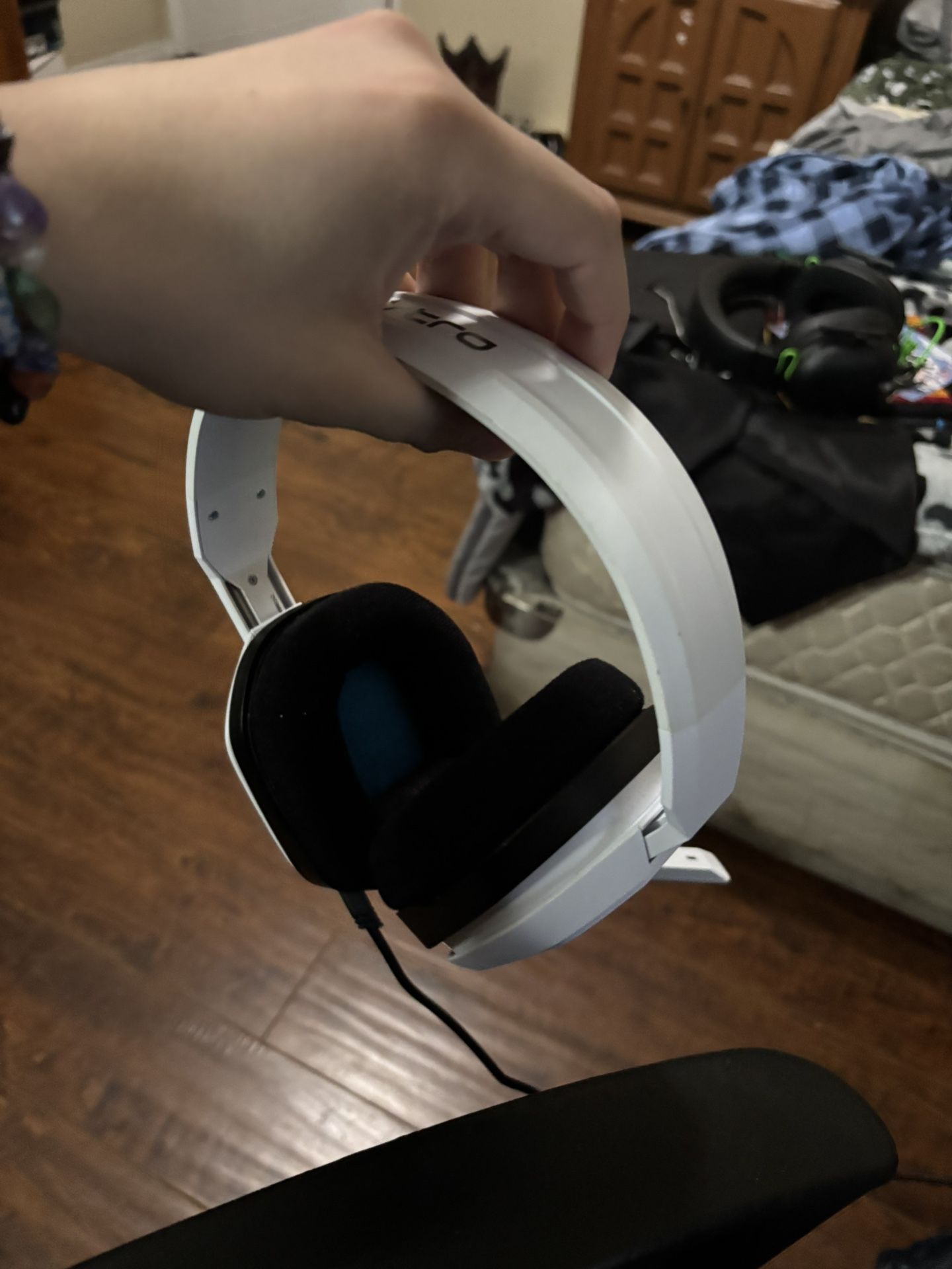 A 10 Headset 