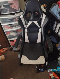 Gaming chair