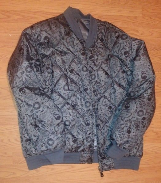 Southpole Authentic Collection Men's reversable skull Bomber jacket.
