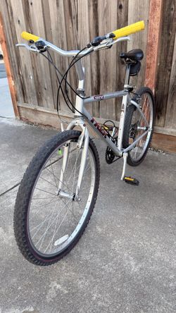Trek 800 mountain track bike