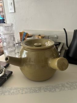 Chinese Ceramic Pot