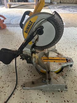 Dewalt miter saw