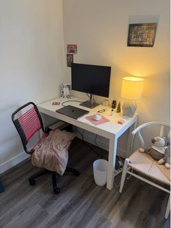 free wayfair desk. used, but functional!
