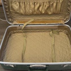 Vintage Suitcase 