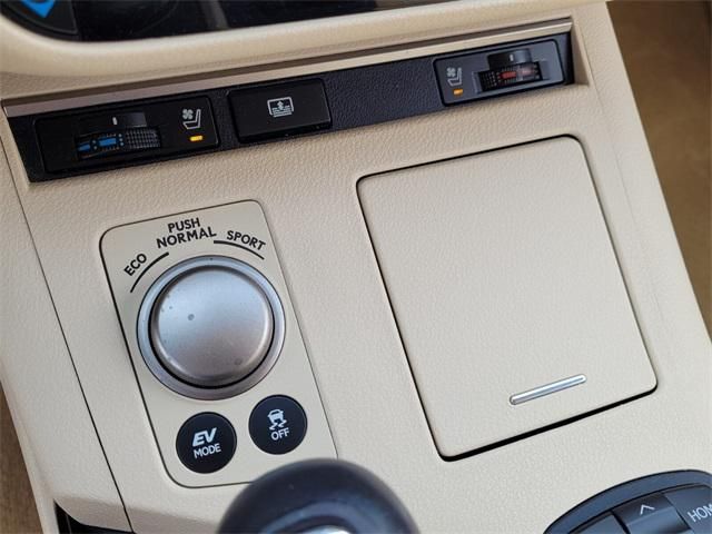 2015 Lexus ES 300h