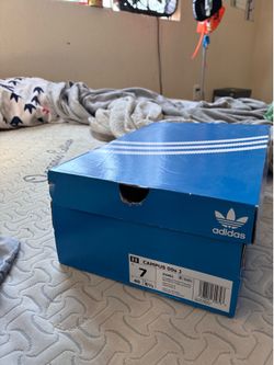 Adidas campus