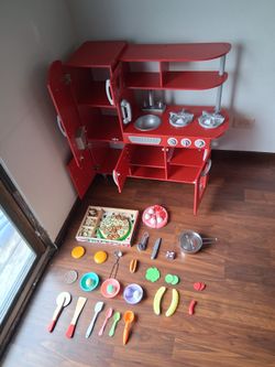 Kidkraft play kitchen