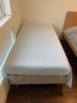 Moving Flash Sale $99 OBO: Twin XL Zinus Platform Bed & Memory Foam Mattress Set