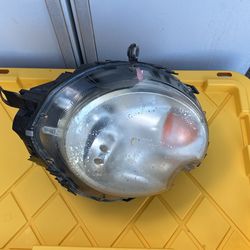 2011 Minicooper clubman / Headlight