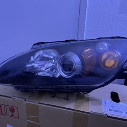 2005 S2000 Driver Side Headlight
